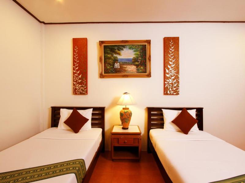 Eden Bungalow Resort