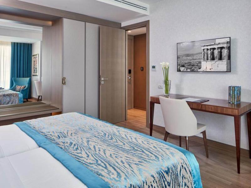 Electra Metropolis Hotel