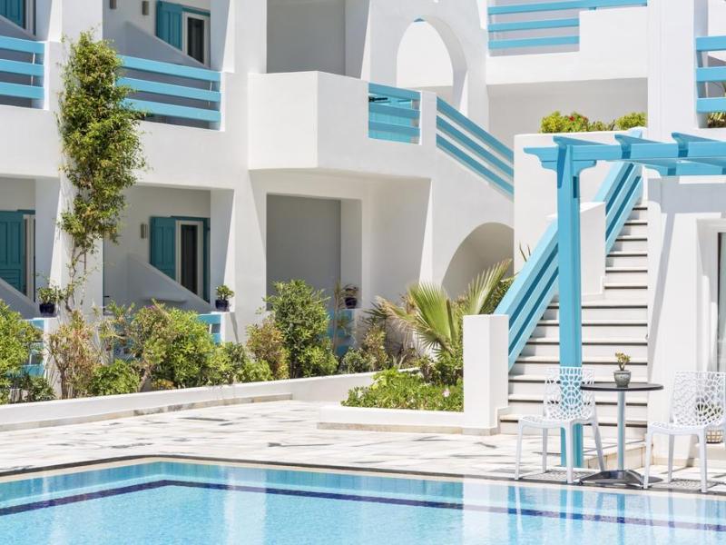 Santellini Boutique Hotel