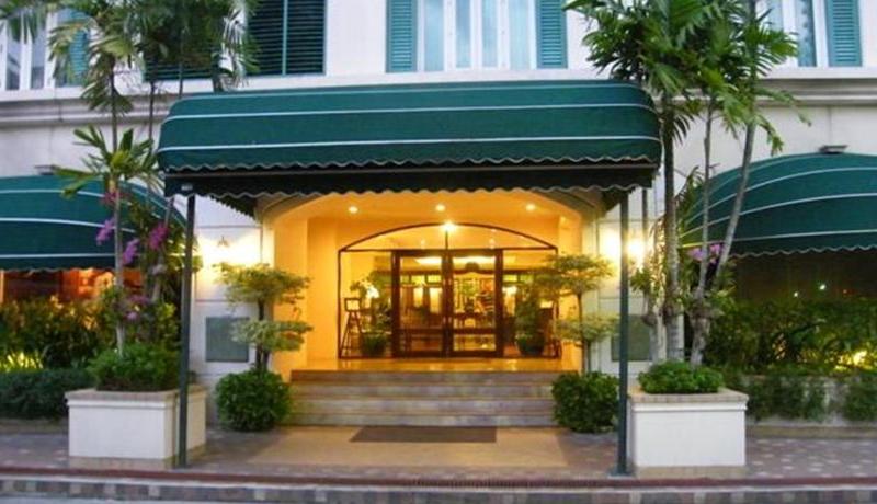 Saladaeng Colonnade Serviced Apartment