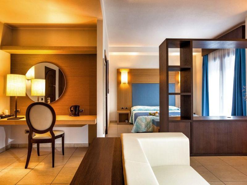 Lu` Hotel