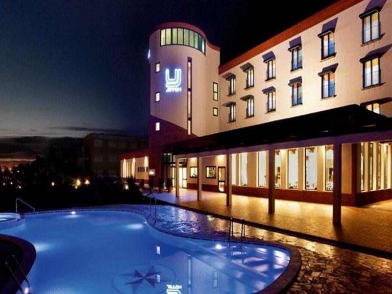 Lu` Hotel