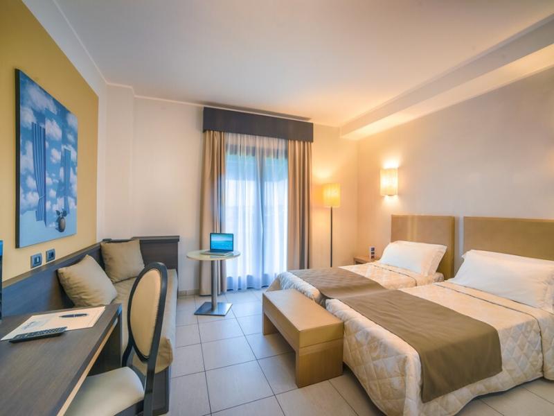 Lu` Hotel