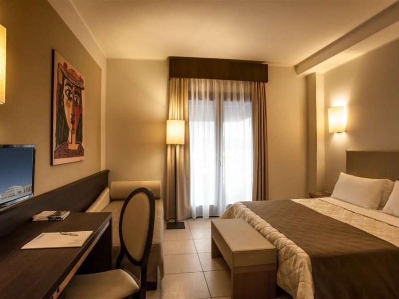 Lu` Hotel