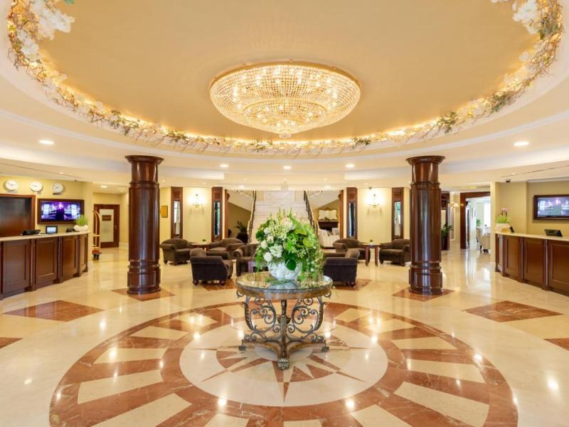 M'Istra'L Hotel & Spa