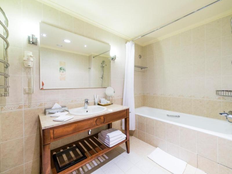M'Istra'L Hotel & Spa