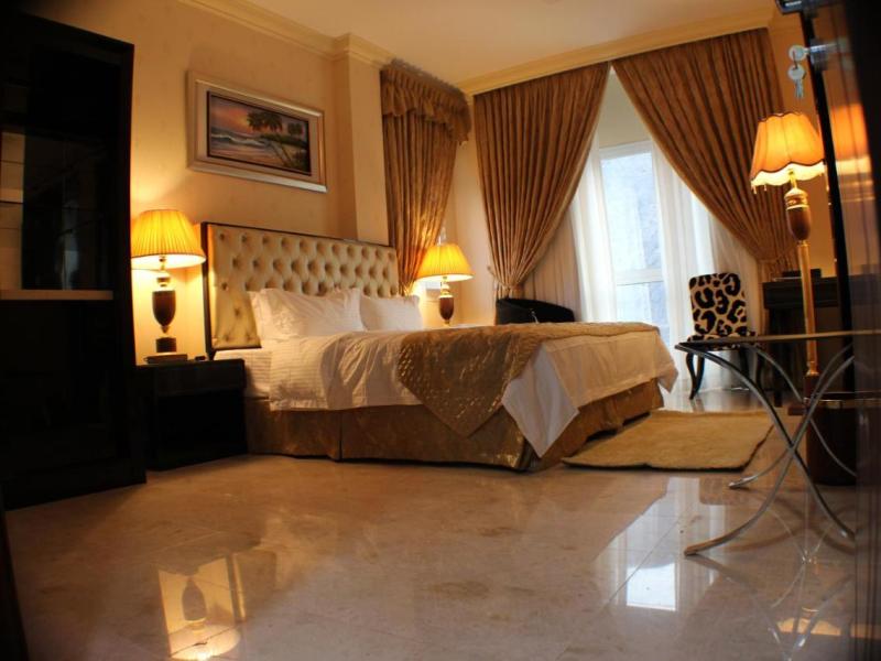 Pioneer Hotel Apartments