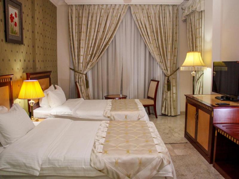 Pioneer Hotel Apartments