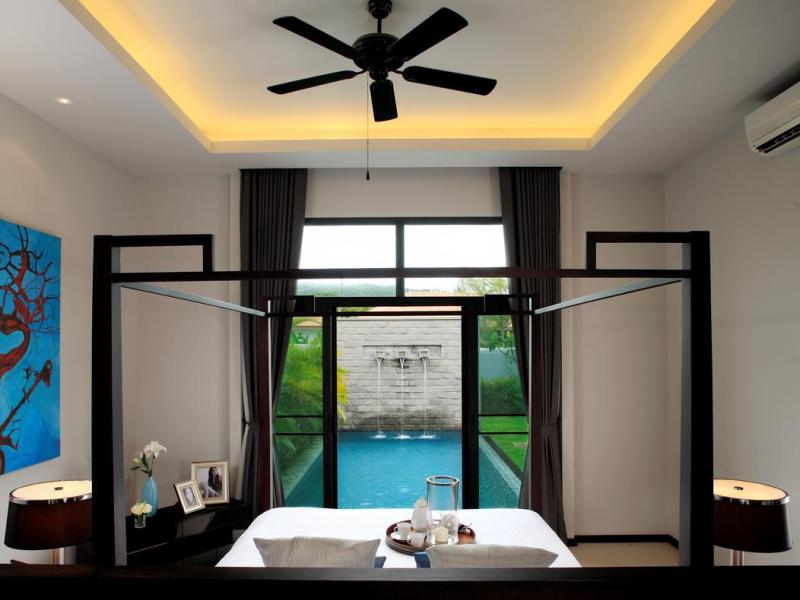 Two Villas Holiday Phuket: Onyx Style Nai Harn Beach