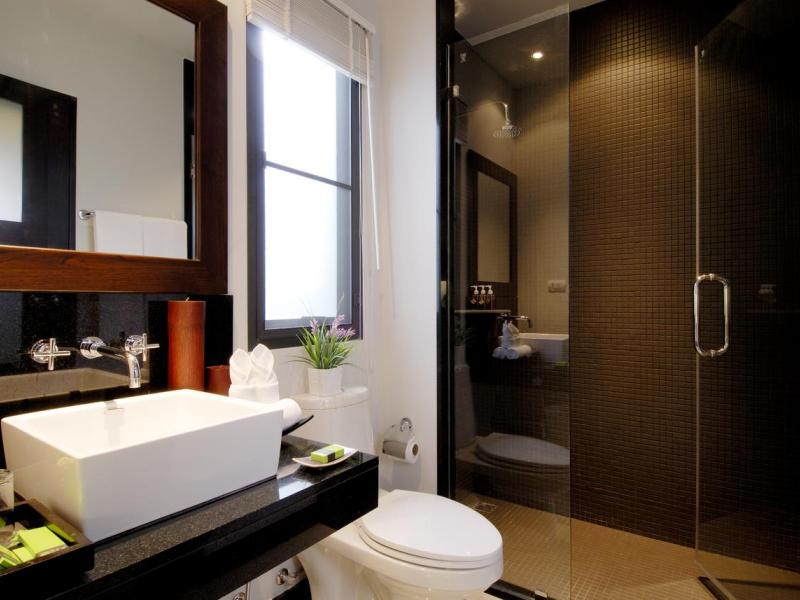 Two Villas Holiday Phuket: Onyx Style Nai Harn Beach