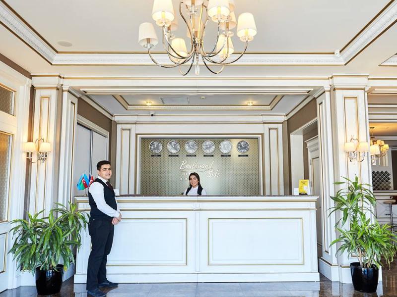 Boulevard Side Hotel