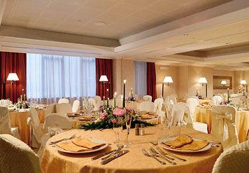 The Courtyard by Marriott Rome Central Park Hotel 