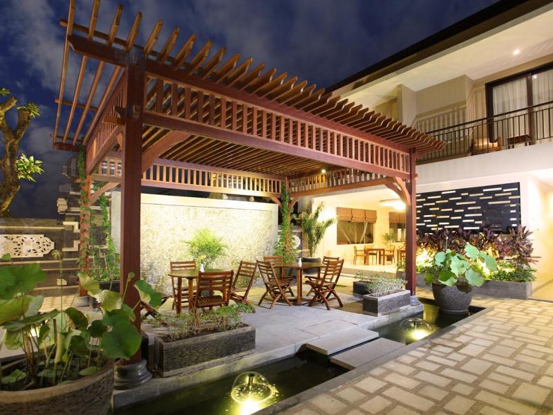 d'Penjor Seminyak