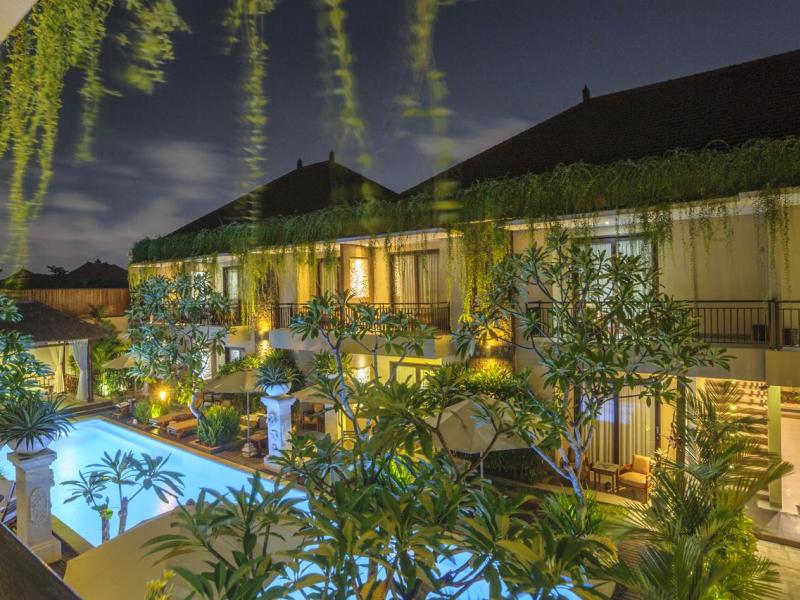 d'Penjor Seminyak