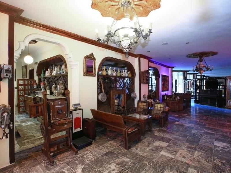 Kleopatra Fatih Hotel