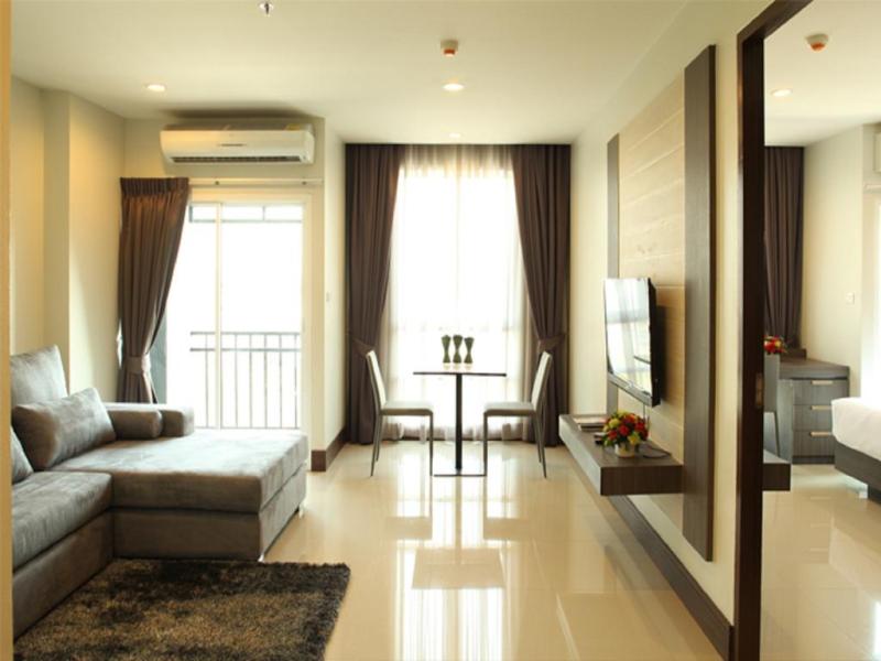 Crystal Suites Suvarnabhumi Airport