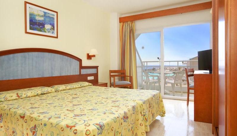 Universal Hotel Perla