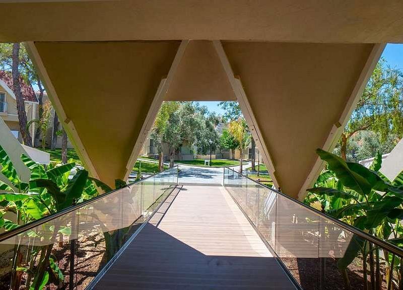 Long Beach Club Nature