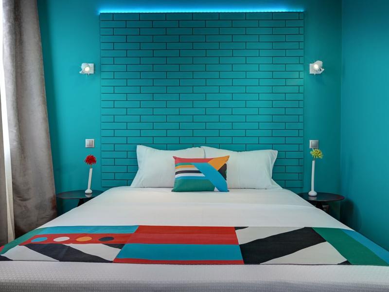 Colors Central Ladadika