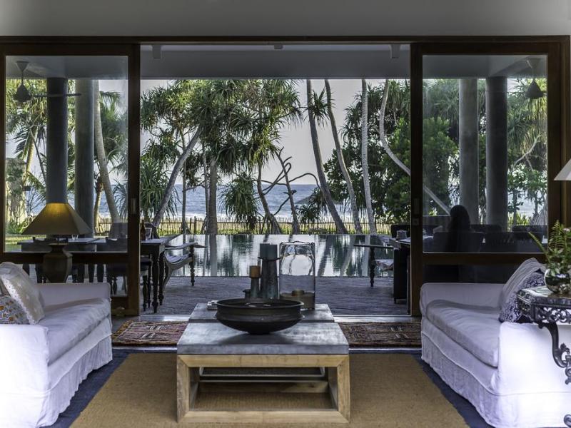 Villa Saffron Hikkaduwa