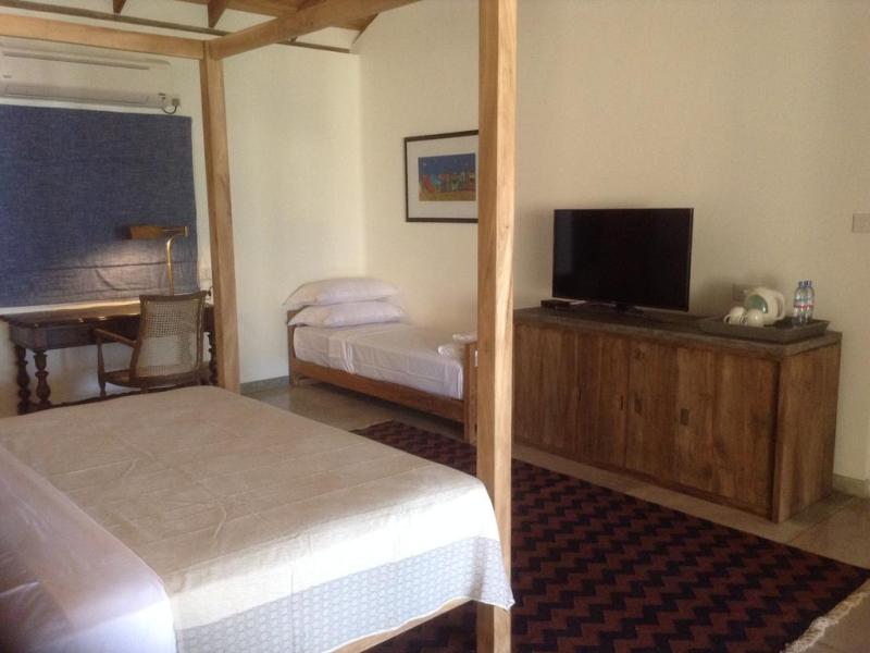 Villa Saffron Hikkaduwa