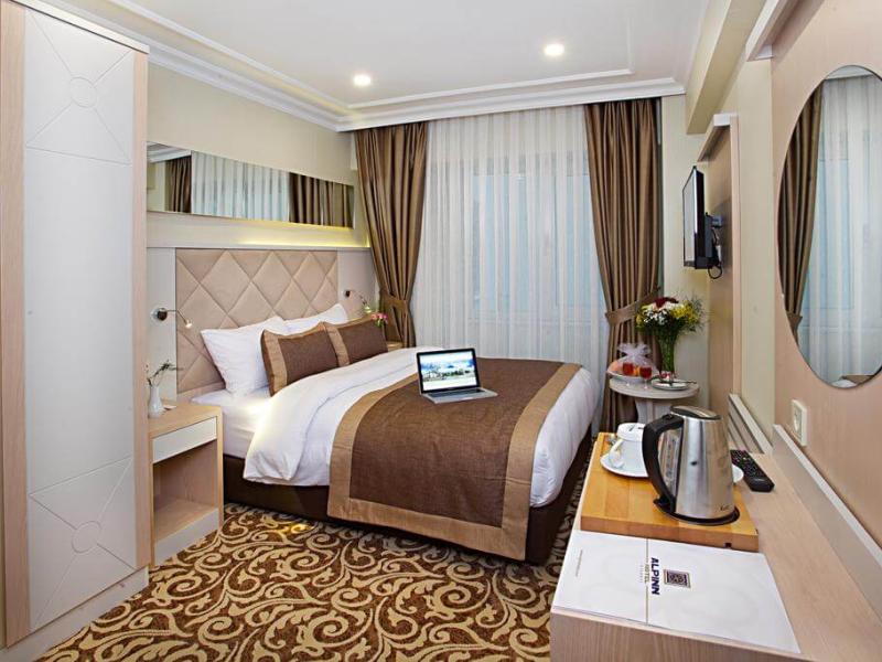 Alpinn Hotel