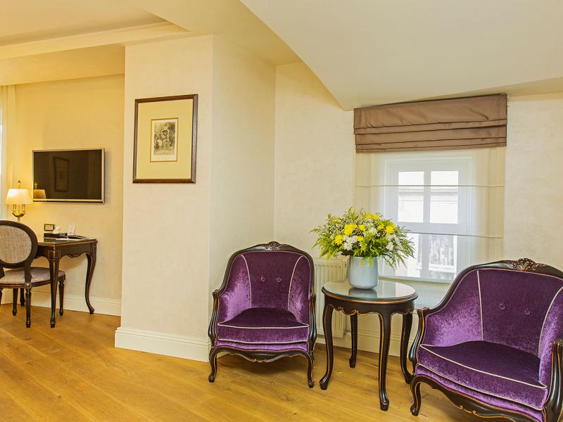 Meroddi Pera Hotel