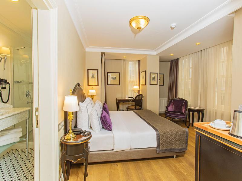 Meroddi Pera Hotel