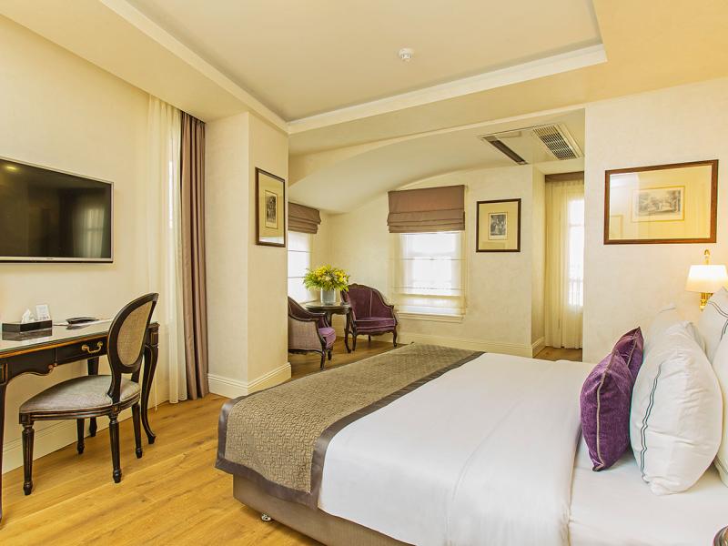 Meroddi Pera Hotel