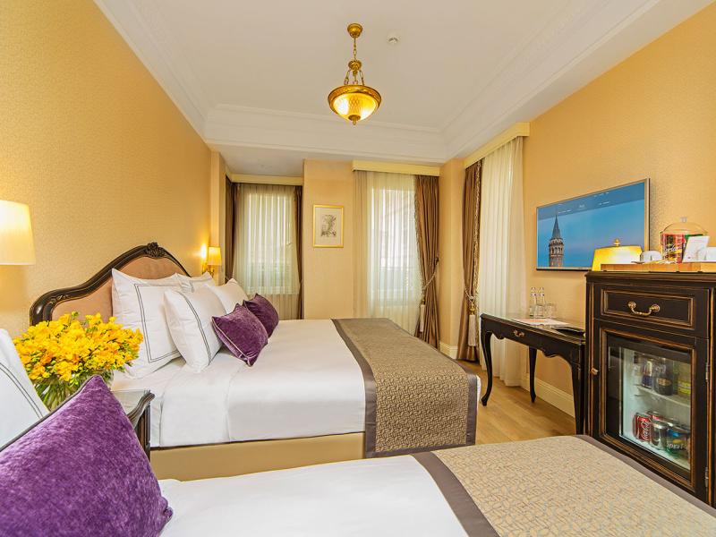 Meroddi Pera Hotel