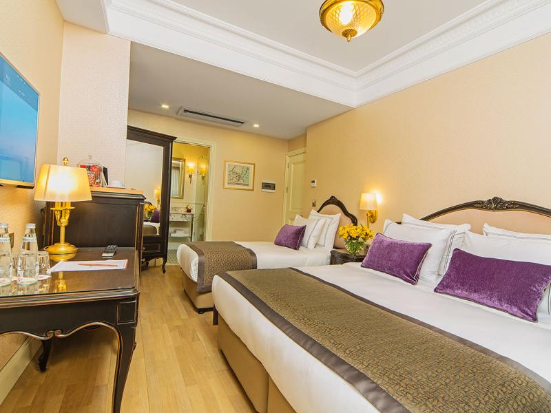 Meroddi Pera Hotel