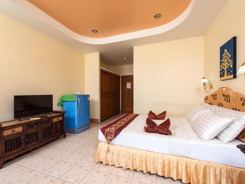 Baan Karon Hill Phuket Resort