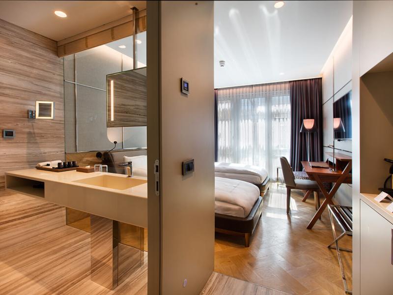 Fer Hotel