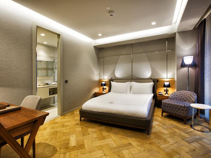 Fer Hotel