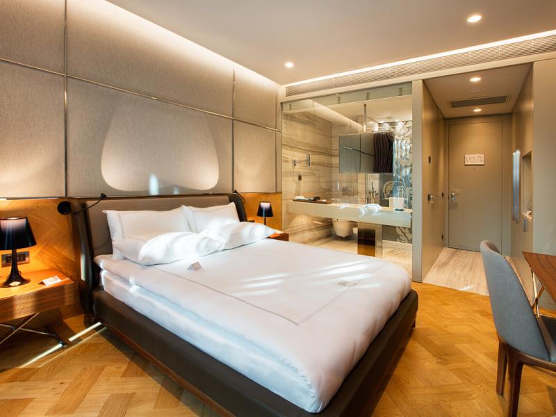Fer Hotel