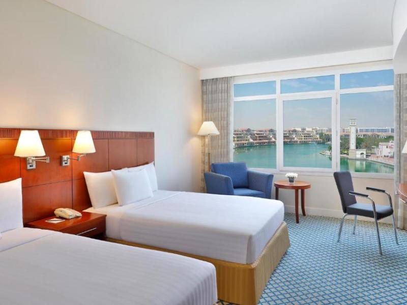 Millennium Lakeview Hotel