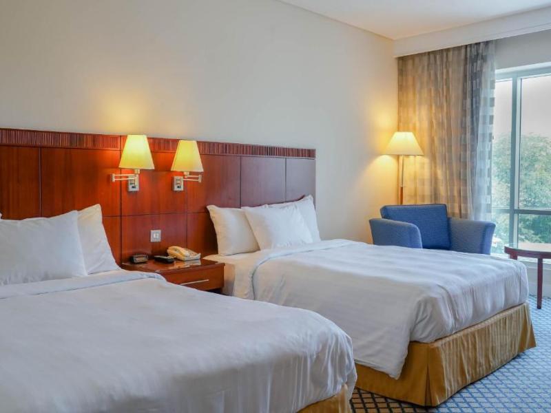 Millennium Lakeview Hotel