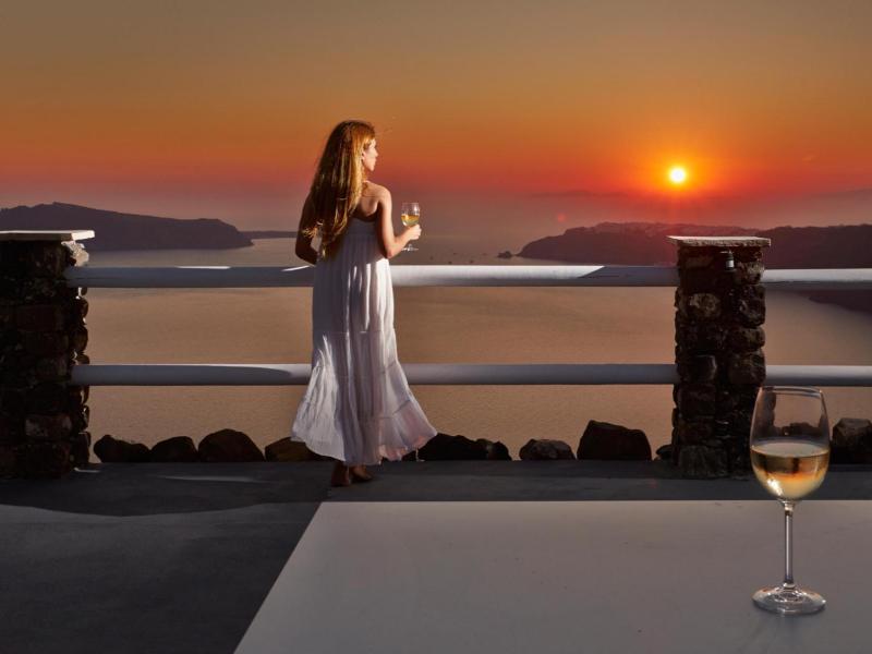 Adore Santorini