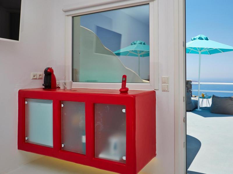 Adore Santorini