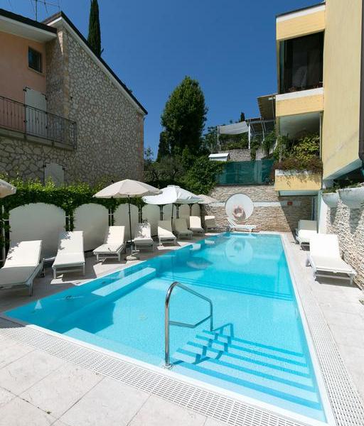 Hotel Serenella