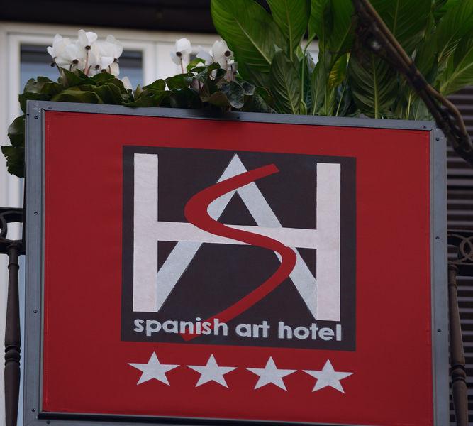 Spanish Art Hotel
