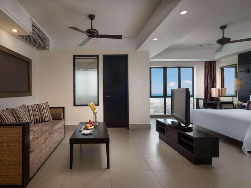 Ramada Plaza by Wyndham Sanya Bay