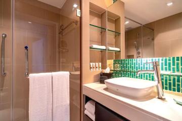 Отель Radisson Resort & Suites Phuket Таиланд, пляж Камала, фото 16