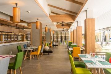 Отель Radisson Resort & Suites Phuket Таиланд, пляж Камала, фото 7