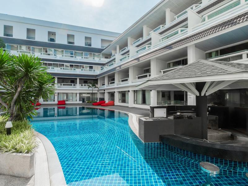 Radisson Red Phuket Patong Beach