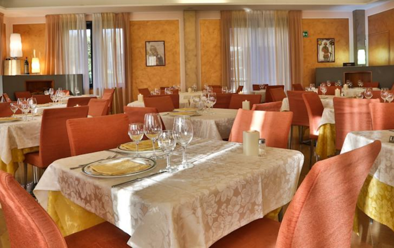 Best Western Hotel Cavalieri Della Corona