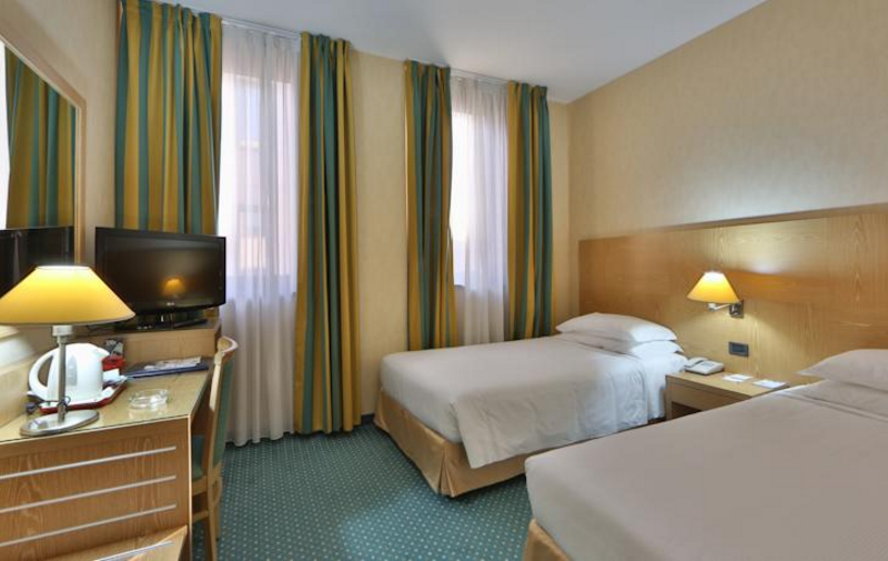 Best Western Hotel Cavalieri Della Corona
