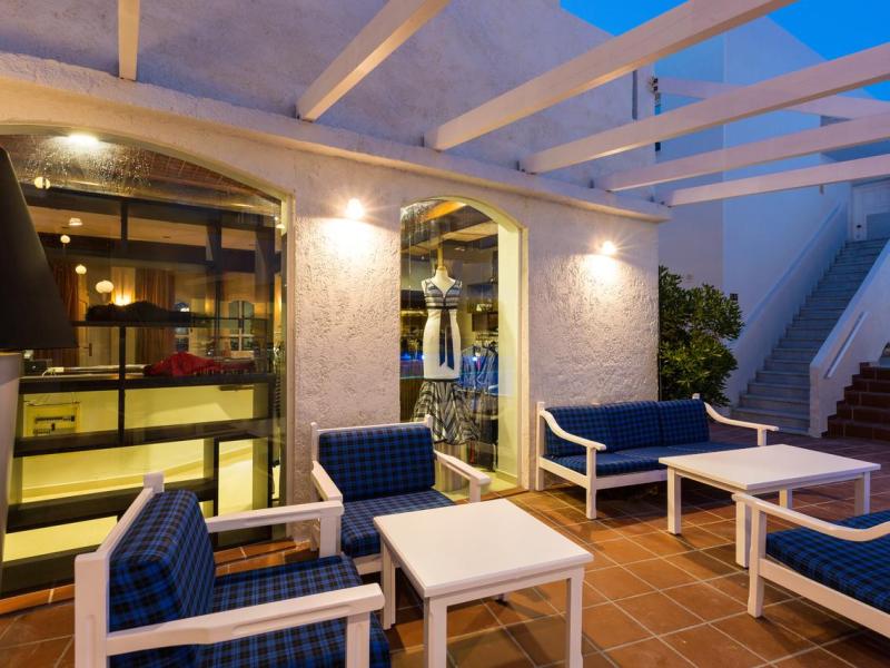 Castello Bianco Hotel