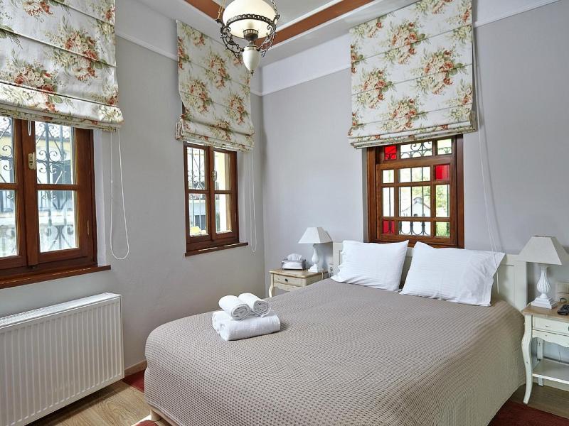 Kastro Hotel