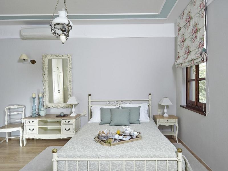 Kastro Hotel